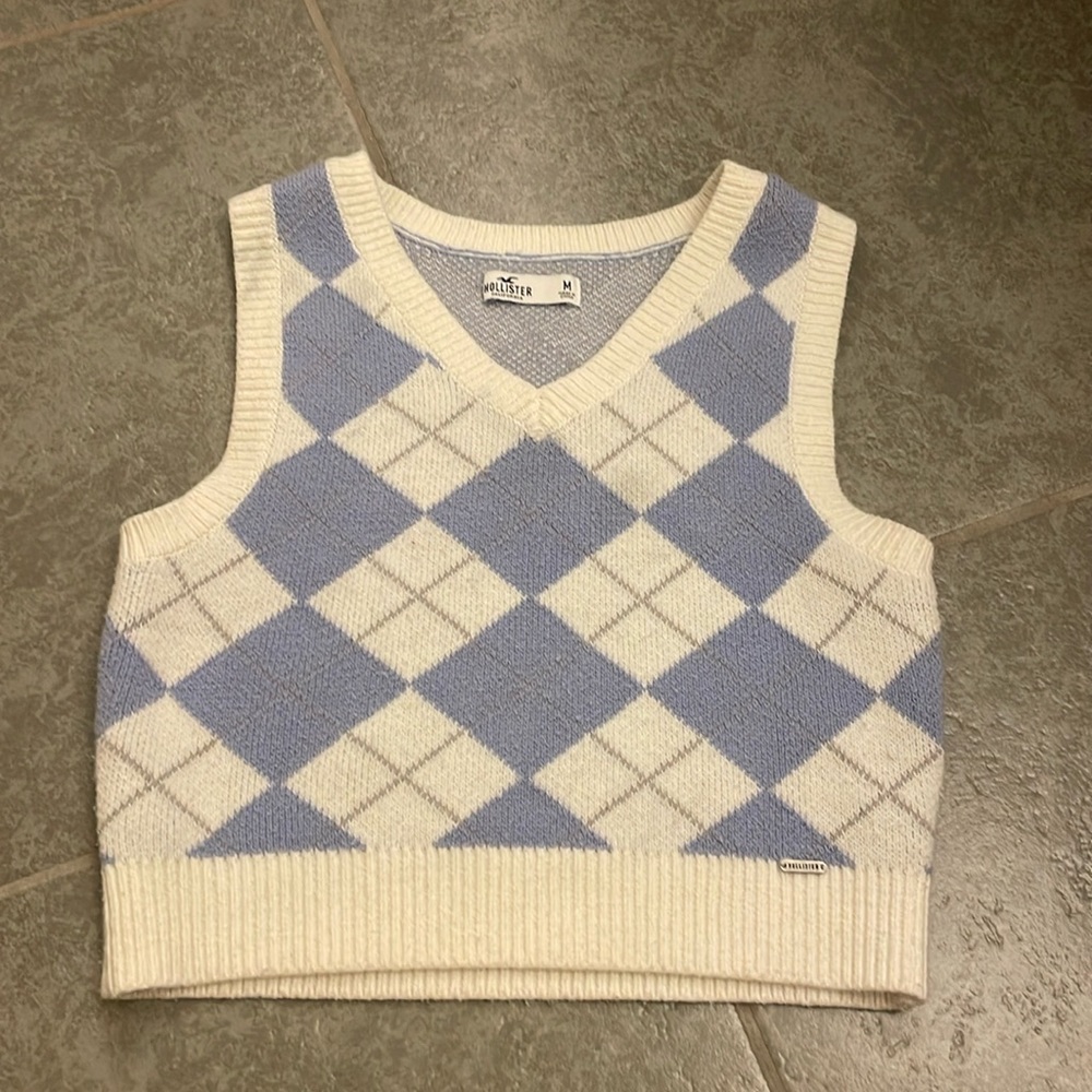 Hollister White and blue sweater vest